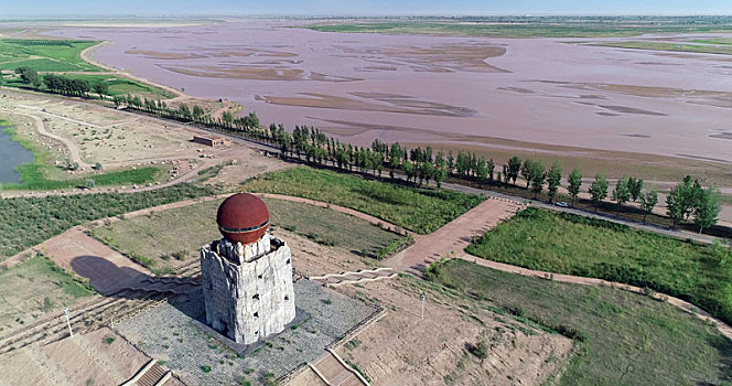 内蒙古五原,黄河至北点美景