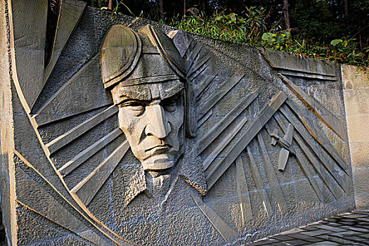 重庆空军抗战纪念园空军飞行员石雕头像