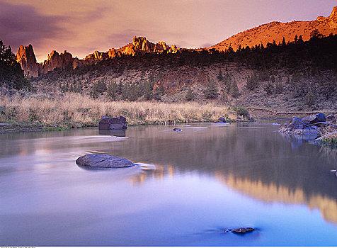 弯曲,河,史密斯岩石州立公园,俄勒冈,美国