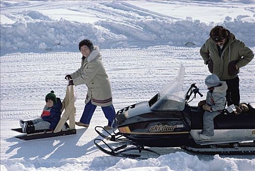 现代,因纽特人,家庭,雪地车,艾利斯摩尔岛,加拿大