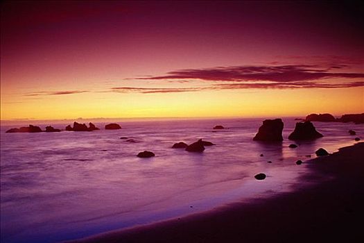 日落,上方,海滩,海浪,岩石构造,班顿海滩,俄勒冈海岸,俄勒冈,美国