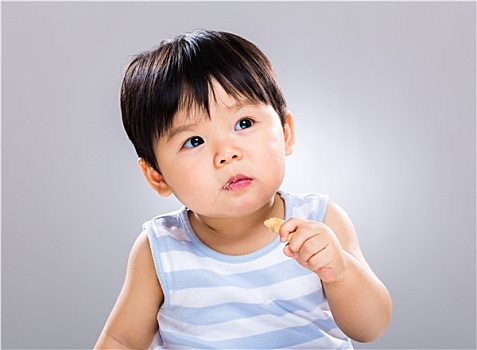 亚洲人,男婴,吃,饼干