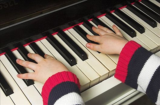 手,小女孩,演奏,钢琴