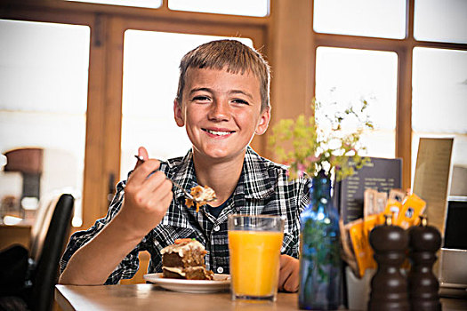 微笑,男孩,吃饭,早餐,桌子