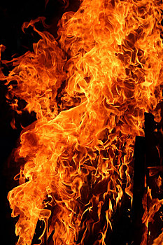 湖北省恩施市土家族篝火晚会的火焰