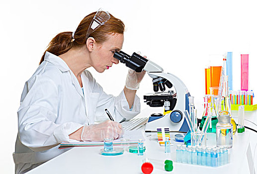 化学品,实验室,科学家,女人,看,显微镜