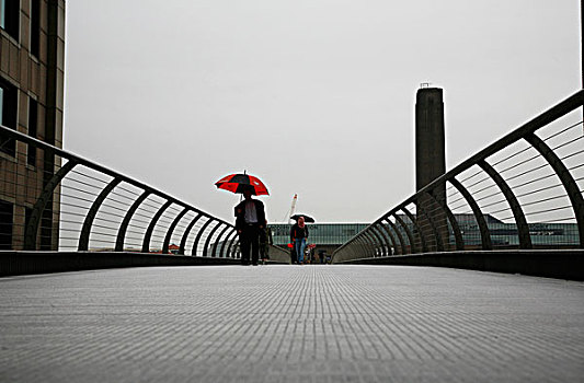 行人,走,下雨,千禧桥,伦敦,英国