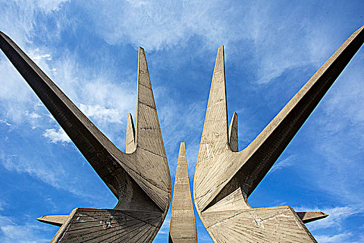 塞尔维亚的前南斯拉夫纪念碑-红星