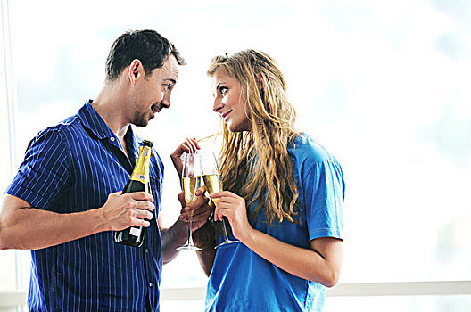 幸福伴侣,大,鲜明,舒适,公寓,庆贺,玻璃,香槟