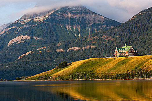 加拿大,艾伯塔省,瓦特顿湖国家公园,威尔士王子酒店