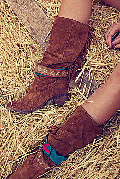 女性,腿,皮革,褐色,稻草包,靴子,放松,谷仓