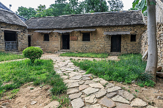 山东沂蒙山区石头村石头房景观,沂蒙影视基地