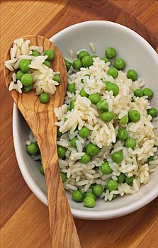 米饭,豌豆