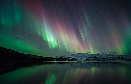 北极光,跳舞,上方,杰古沙龙湖,结冰,泻湖,东南部,冰岛