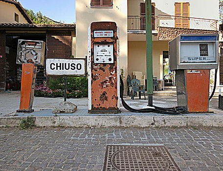 老,燃料,泵,生锈,展示,加油站,乡村地区,意大利南部,意大利,欧洲
