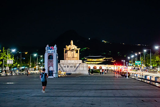 韩国首尔光化门广场夜景