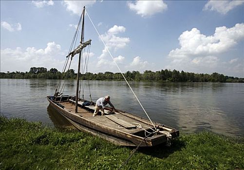 泛舟,卢瓦尔河,传统,木船,卢瓦尔河畔肖蒙,法国,欧洲