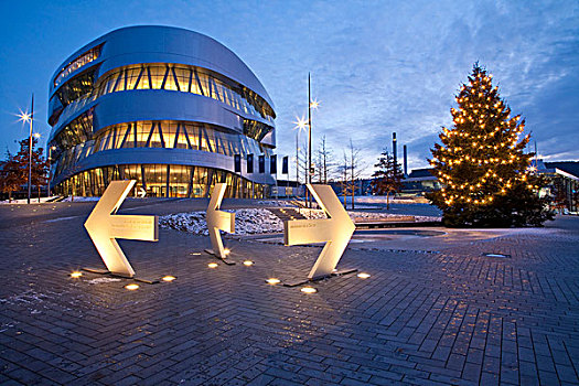 奔驰,博物馆,晚间,圣诞时节,圣诞树,冬天,现代建筑,斯图加特,巴登符腾堡,德国,欧洲