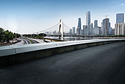 高速公路和现代城市建筑