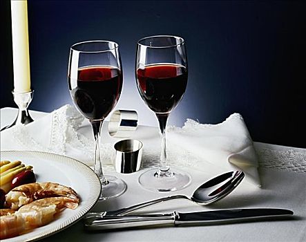 两个,玻璃杯,葡萄酒,旁侧,盘子,对虾
