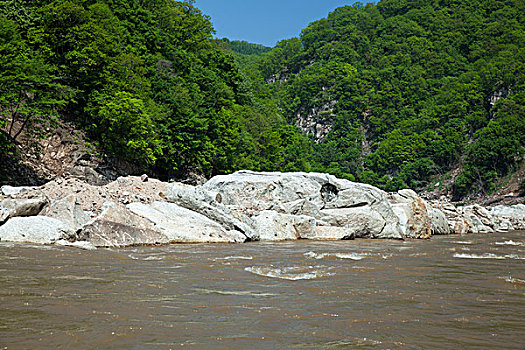 山,水道,河流,激流,天空,岩石,树