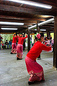 傣族歌舞表演