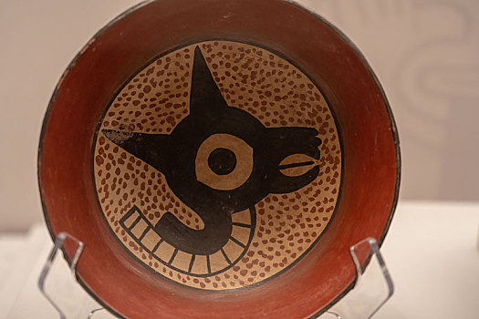 秘鲁安东尼尼教育博物馆纳斯卡文化彩绘美洲驼碗