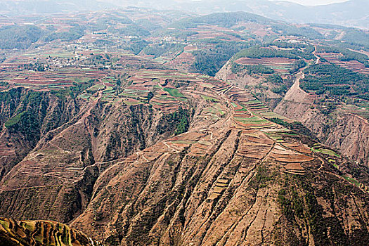 红土地田园风光