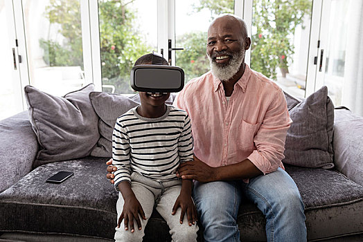 孙子,爷爷,虚拟现实,耳机,客厅
