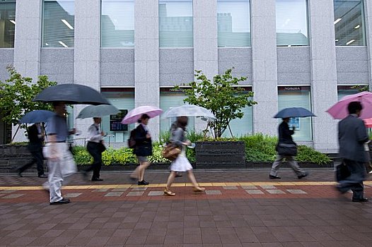 通勤,雨