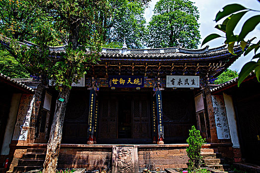 云南诺邓古村寺庙