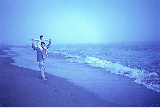 父亲,女儿,肩上,海滩