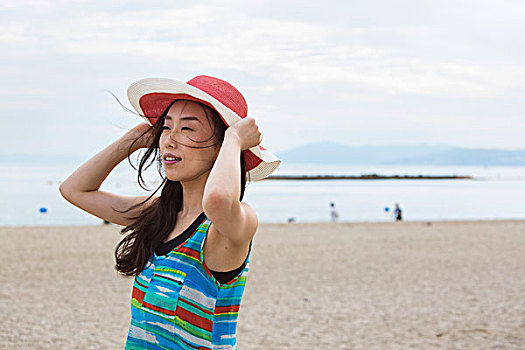 女人,海滩,神户,拿着,帽子