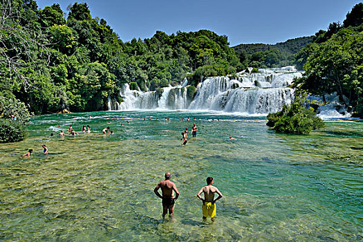 旅游,沐浴,瀑布,卡尔卡,国家公园,达尔马提亚,克罗地亚,欧洲
