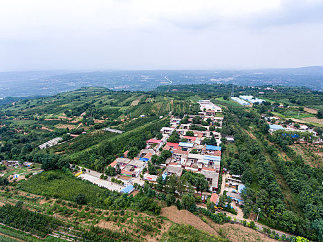 航拍河南三门峡灵宝市川口乡赵家沟村