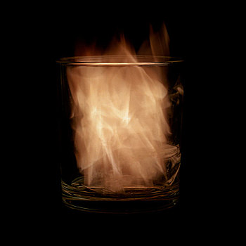 玻璃杯,火