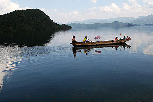 泸沽湖