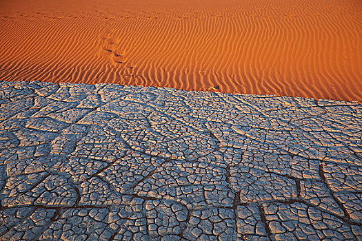 缝隙,湖床,沙丘,纳米比诺克陆夫国家公园,纳米布沙漠,索苏维来地区,死亡谷,非洲