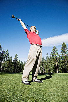老人,打高尔夫,伸展,高尔夫球杆,玩,圆,高尔夫