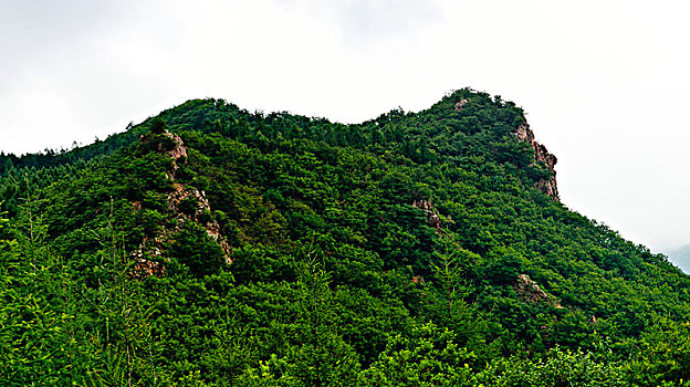 图们江日光山自然景观