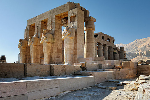 建筑,柱子,雕塑,正面,拉美西斯二世神殿,祭庙,法老,拉美西斯二世,底比斯,约旦河西岸,路克索神庙,埃及,非洲