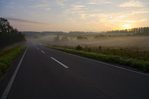 日出,道路