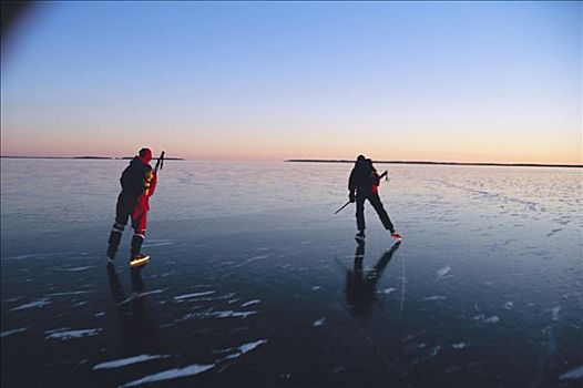 两个人,滑冰,湖,日落,瑞典