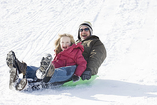 父亲,女儿,雪橇运动,冬天