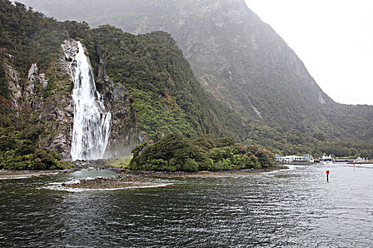 米弗峡湾