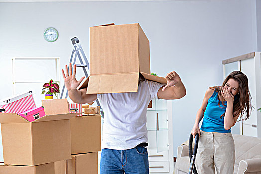 年轻家庭,移动,新,公寓