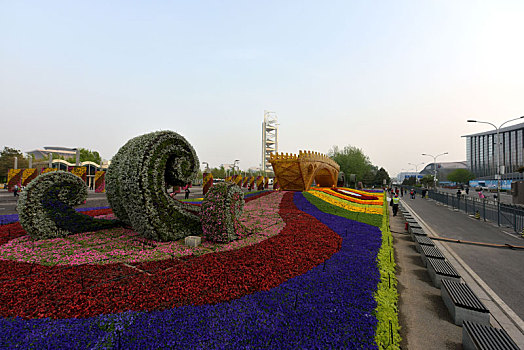 一带一路,高峰论坛主题花坛,丝路金桥,景观亮相北京奥林匹克公园