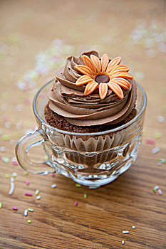巧克力,杯形蛋糕,装饰,杏仁蛋白软糖,花,玻璃杯