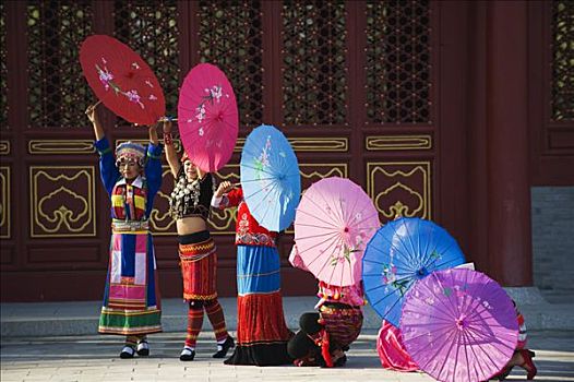 中国,北京,少数民族,公园,女孩,跳舞,伞