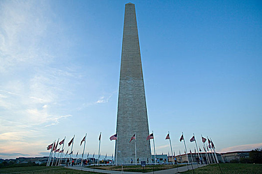 华盛顿纪念碑,围绕,美国国旗,黄昏,华盛顿特区,美国